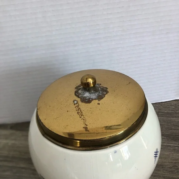 Classic Blue and White Ceramic Jar with Gold Lid - Picture 5 of 16